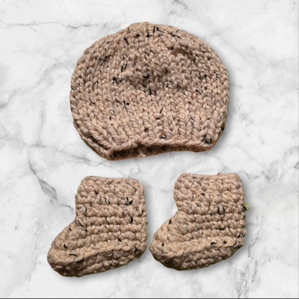 Handmade Knitted Baby Winter Hat with Booties
